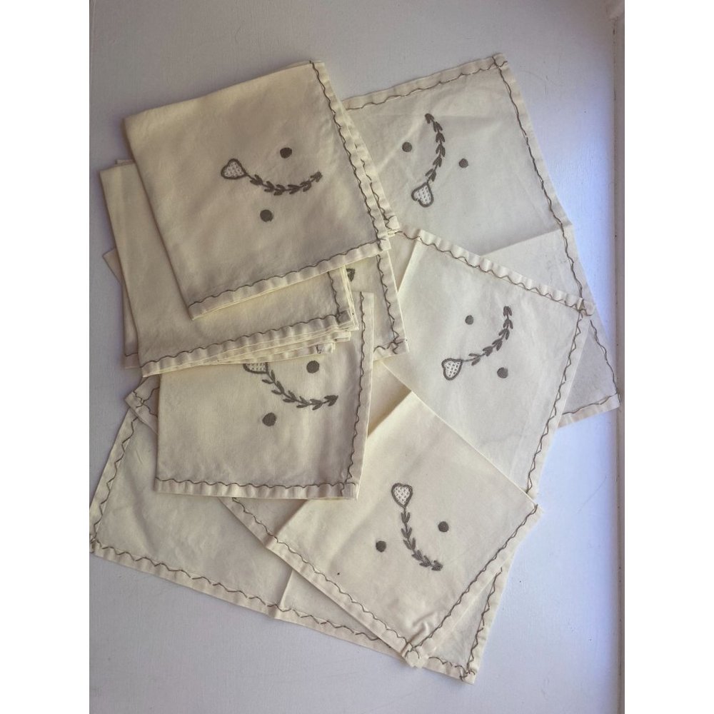 Beautiful Cream and Taupe Embroidered Linen Tablecloth w/ 12 Napkins, florals 92
